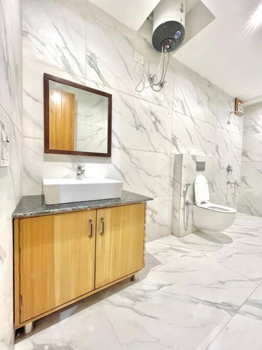 Host Jatin Kasauli Crest 7O1827O7O3 Apartman Kültér fotó